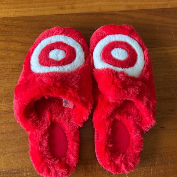 Wondershop Target Red Bullseye Fuzzy Slipper Holiday Large Women's 9-10 Mens 7/8 - Picture 7 of 8